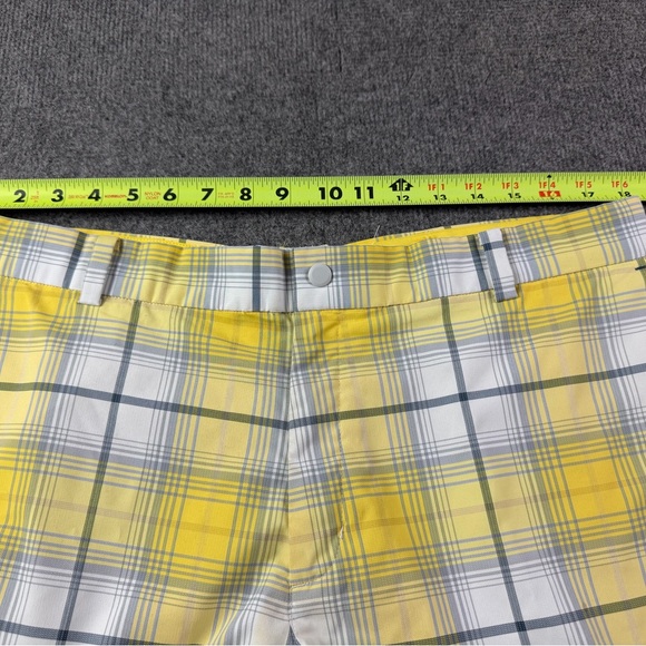 Nike Golf Tour Performance Mens Flat Front Plaid 11" Golf Shorts Size 36 - Picture 2 of 8